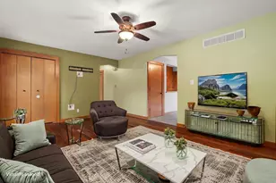 6021 Meadowood Dr, Madison, WI 53711 - Photo 13