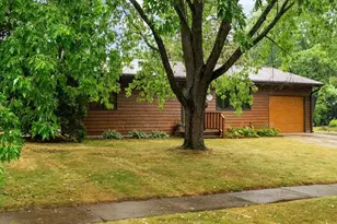 6021 Meadowood Dr, Madison, WI 53711 - Photo 5