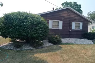 1019 Eddy St, Beloit, WI 53511 - Photo 3