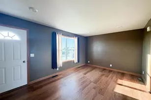 516 Marilyn Dr, Cobb, WI 53526 - Photo 5