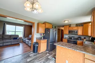516 Marilyn Dr, Cobb, WI 53526 - Photo 7