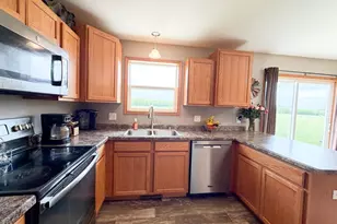 516 Marilyn Dr, Cobb, WI 53526 - Photo 9