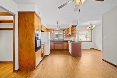 124 Wisconsin Street, Beaver Dam, WI 53916 - Photo 11