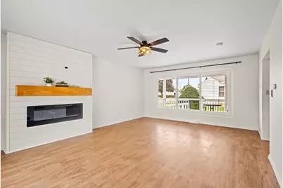 124 Wisconsin Street, Beaver Dam, WI 53916 - Photo 9
