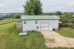 3138 W Mitchell Rd, Hanover, IL 61041 - Photo 25
