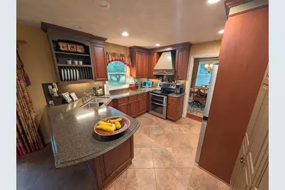 824 Suffolk Drive, Janesville, WI 53546 - Photo 5