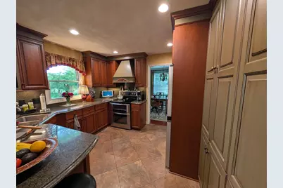 824 Suffolk Drive, Janesville, WI 53546 - Photo 7
