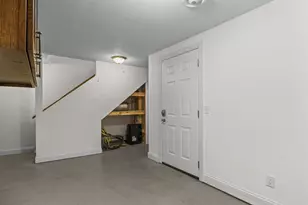 909 N Clover Ln, Cottage Grove, WI 53527 - Photo 25