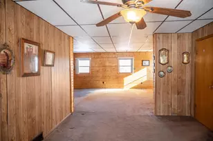 207 Spring St, Elroy, WI 53929 - Photo 11