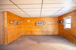 207 Spring St, Elroy, WI 53929 - Photo 13