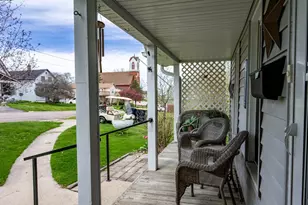 207 Spring St, Elroy, WI 53929 - Photo 5