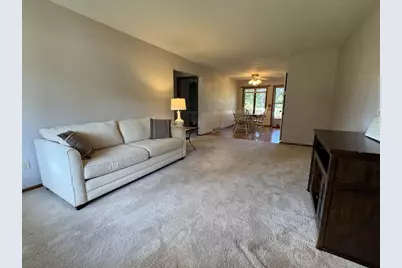 965 N Wuthering Hills Drive #A, Janesville, WI 53546 - Photo 5