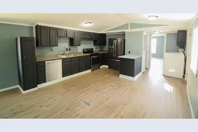 160 Buckingham Lane, Holmen, WI 54636 - Photo 5