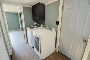 160 Buckingham Ln, Holmen, WI 54636 - Photo 9
