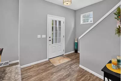1133 O'Keeffe Avenue, Sun Prairie, WI 53590 - Photo 3