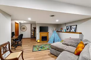 2141 Blue Heron Ct, Stoughton, WI 53589 - Photo 25