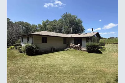 2451 S Country Lane, Beloit, WI 53511 - Photo 35