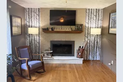 2451 S Country Lane, Beloit, WI 53511 - Photo 7