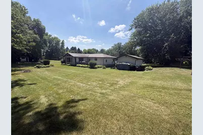 2451 S Country Lane, Beloit, WI 53511 - Photo 37