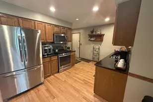 2451 S Country Ln, Beloit, WI 53511 - Photo 13