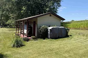 2451 S Country Ln, Beloit, WI 53511 - Photo 39