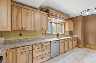 319 Market St, Lodi, WI 53555 - Photo 9