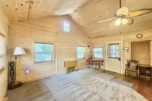 141 Lakeview Ave, Edgerton, WI 53534 - Photo 3