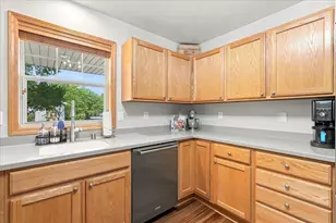 6701 Pima Dr, Madison, WI 53719 - Photo 13