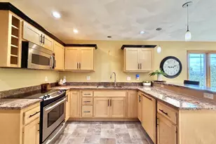 3738 Oak Ln Dr, Beloit, WI 53511 - Photo 11