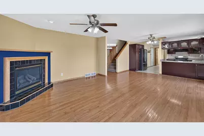 914 Eagle Crest Drive, Madison, WI 53704 - Photo 13