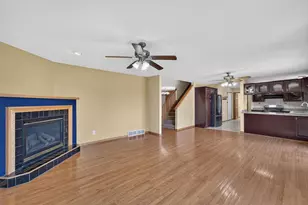 914 Eagle Crest Dr, Madison, WI 53704 - Photo 13