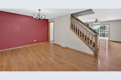 914 Eagle Crest Drive, Madison, WI 53704 - Photo 5