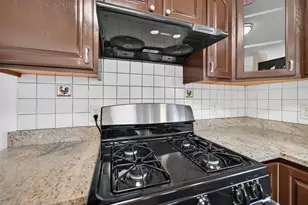 914 Eagle Crest Dr, Madison, WI 53704 - Photo 11