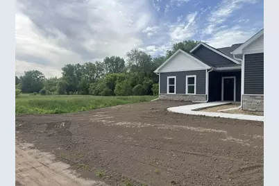 190 Deerrun Drive, Fall River, WI 53932 - Photo 3
