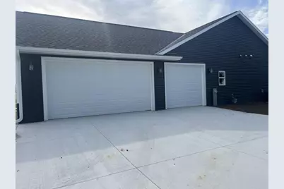 190 Deerrun Drive, Fall River, WI 53932 - Photo 1