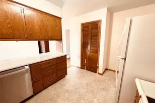 1164 Ontario Dr, Janesville, WI 53545 - Photo 9