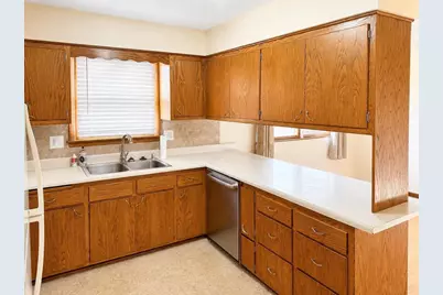 1164 Ontario Drive, Janesville, WI 53545 - Photo 9