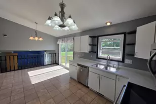 39 London Rd, Cambridge, WI 53523 - Photo 9