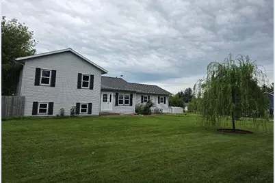 39 London Road, Cambridge, WI 53523 - Photo 1