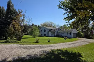 39 London Rd, Cambridge, WI 53523 - Photo 1