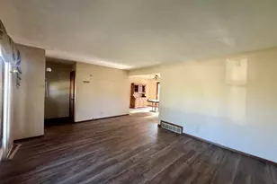 2703 11th Ave, Monroe, WI 53566 - Photo 5