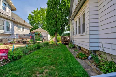 137 E School Street, Columbus, WI 53925 - Photo 39