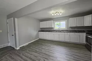 204 S Church St, Browntown, WI 53522 - Photo 19