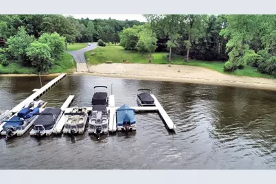 3865-7 Greenway Xing, Wisconsin Dells, WI 53965 - Photo 3
