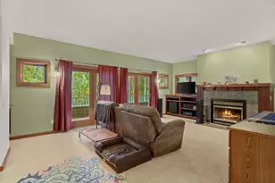 6760 Sunset Dr, Verona, WI 53593 - Photo 17