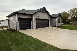 5805 Bridle Way, Madison, WI 53718 - Photo 3