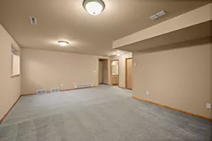 7 Half Moon Ct, Madison, WI 53718 - Photo 27