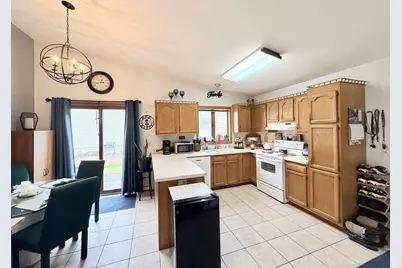 732 S Main Street, DeForest, WI 53532 - Photo 5