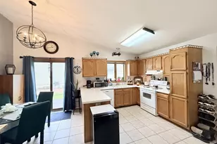 732 S Main St, DeForest, WI 53532 - Photo 5