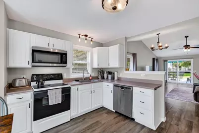 7022 Rockstream Drive, Madison, WI 53719 - Photo 9